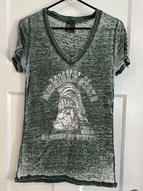 Michigan State Spartans MSU Gruff Sparty V-Neck T-shirt size M Medium Go Green